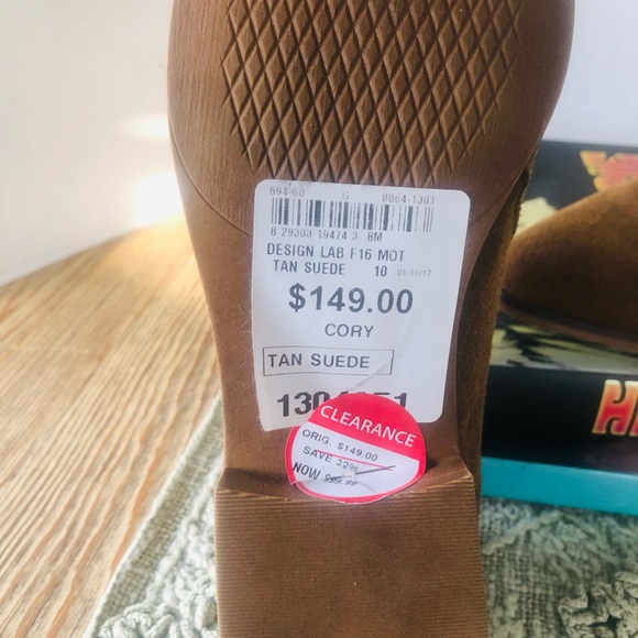 NWT Design Lab by Lord & Taylor Ankle Boot Size 10 Tan Suade - Picture 6 of 9